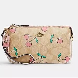 Coach Cherry nolita 19